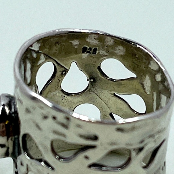 Vintage 925 Sterling Silver Stamped Large Ring With Red Stone - Picture 6 of 9